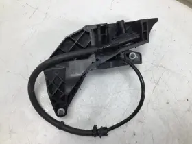 234.gm9i07 Gmc Yukon 2007 Gas Accelerator Pedal Bracket Kit Base Factory