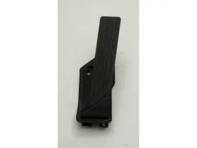 234.al1g21 Alfa-romeo Giulia Accelerator Throttle Gas Pedal Fits 2017-2024 17 18 19 20 21