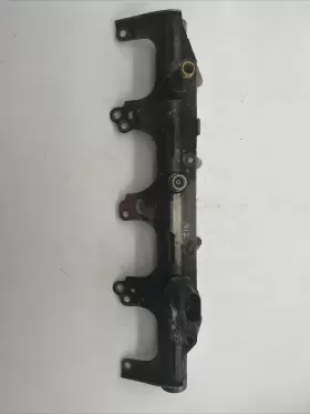 Audi 06f 133 317 06-08 Vw Eos Gti Passat 2.0l Fuel Rail G