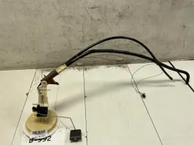 637.au1q08 Audi 2008 A6 Sedan 3.2l Fuel Pump Sending Level Unit Oem