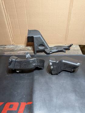 Audi 8r1819726a 09-16 Oem Q5 Instrument Panel Dash-supply Duct Extension Pieces