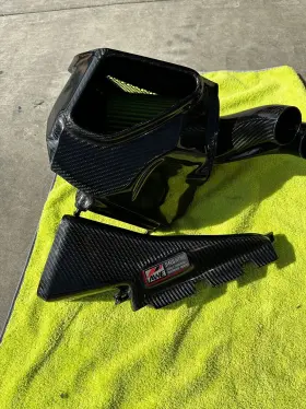 2660-15012 Awe Tuning Audi C7 A6/a7/s6/s7/rs6/rs7 4.0t S-flo Carbon Intake