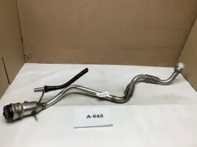179.bm1s07 Bmw 2007 328xi Sedan Fuel Filler Neck