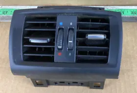 920088813 Bmw 2011-2017 X3 Center Console Rear Panel Air Vent Oem