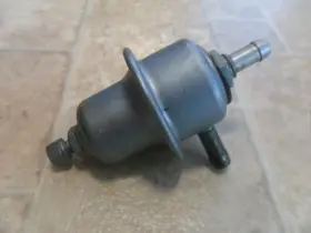0280160001 Bosch Porsche 914 Fuel Pressure Regulator - Good Used Condition