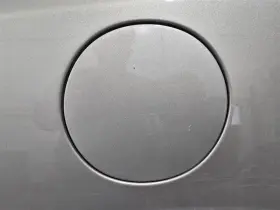 177.gm4a11 Buick Enclave 2011 Fuel Filler Door 605579