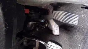 234.gm4r13 Buick Regal 2013 Accelerator Parts 458653