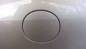 Cadillac 177.gm6m08 Sts 2008 Fuel Filler Door 18198