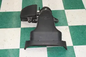 15776146 Chevrolet 08-13 Corvette C6 6.2l Motor Engine Intake Air Cleaner Filter Box Duct Oem Oe