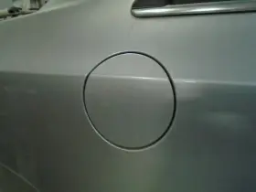 177.gm1e16 Chevrolet Cruzeold 2016 Fuel Filler Door 1699604