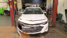 177.gm1h20 Chevrolet Malibu 2020 Fuel Filler Door 921575