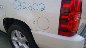 Chevrolet Truck 177.gm8c14 Tahoe 2014 Fuel Filler Door 1098496