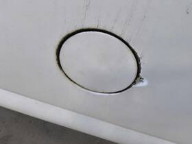 Chevrolet Truck 177.gm8u00 Express Van 2500 2000 Fuel Filler Door 681914