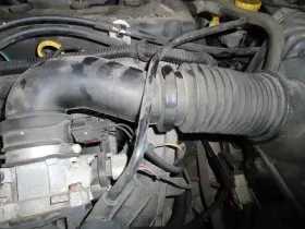 338.ch2l05 Dodge Air Resonator Tube 2.4l Fits 05 Stratus 133847
