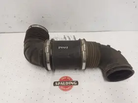 338.ch8704 Dodge Truck Air Intake Tube From 2004 Ram 2500 5.9l Cummins 10900213