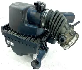 06397 Ford -06397 2013-2016 Escape Air Cleaner Assembly And Flow Meter 2.5l Oem