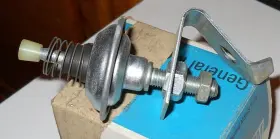 3872000 General Motors Nos 1966 Chevelle With Pg 396 4 Barrel Throttle Return Check Valve
