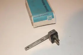 393025 General Motors Nos Gm A/c Circuit Breaker 12v 60a