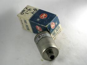 Gm 25055001 1982-1985 Cadillac Deville Fleetwood Eldo Seville Nos 4.1-8 Gas Filter Gf476