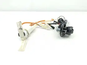 75069-08c Harley Davidson 17 Flhtcutg Tri Glide Ultra Gas Fuel Pump