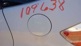 Honda 177.ho1f10 Fit 2010 Fuel Filler Door 328269