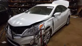 177.hy1t12 Hyundai Azera 2012 Fuel Filler Door 824418