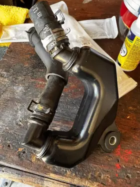 338.in1o08 Infiniti 08 09 10 11 12 13 G37 Right Side Cold Air Intake