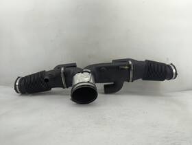 Jaguar Dx23-9r504 2015 Xf Air Cleaner Intake Duct Hose Tube Q16xs