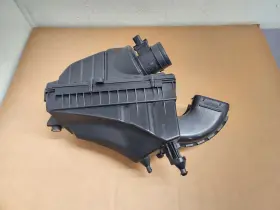 Fw93-9600-aa Jaguar 2013-2019 Xj Lh Air Intake 3.0l Engine Filter Box Cleaner Oem #s133