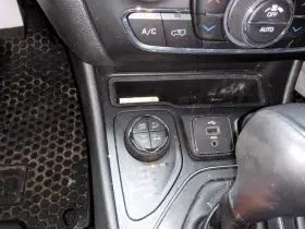 177.am8219 Jeep Cherokee 2019 Fuel Filler Door 3885093