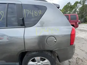 177.ch9511 Jeep/plymouth Truck Compass 2011 Fuel Filler Door 959364