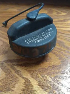 178.ch9511 Jeep/plymouth Truck Compass 2011 Gas Fuel Cap 1410856