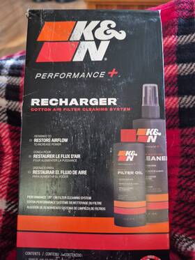 K&n 024844403377 New K&n Air Filter Cleaning Kit Squeeze Red Service Kit-99-5050 Recharger