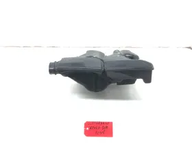 1041428s02 Land Rover 2013 Range L405 5.0l V8 Engine Natural Aspirated Air Intake Resonator Duct
