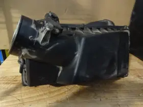 319-50366 Land Rover 2013 Lr4 5.0l Cold Air Intake Oem