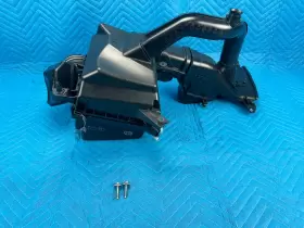 1770131670 Lexus Es350 Air Cleaner Box With Flow Meter And Inlet No.1 No.2 2013-2018 Oem