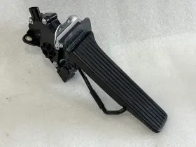 78110-50010 Lexus 234.le1r10 2010 2011 2012 Ls460 Accelerator Pedal