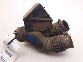 338.le1201 Lexus 2001 Rx300 3.0l 6cyl Air Cleaner Resonator Tube Assembly