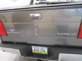 177.fd2506 Lincoln Linc-lt 2006 Fuel Filler Door 1698906