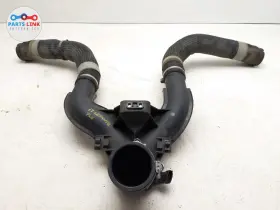 670039138 Maserati 2017-20 Levante Engine Air Cleaner Intake Intercooler Center Hose M161