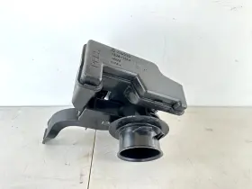 Pees-13zm0 Mazda 16-23 Mx-5 2.0l Engine Motor Air Intake Box Resonator Connector Oem