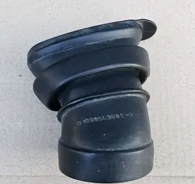 103-094-20-82 Mercedes Benz W201 190e 2.6 Air Intake Hose Boot