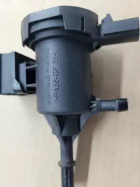 A0014760532 Mercedes-benz 0014760532 2012-2019 C Cls E Gla Gle Ml S Fuel System Purge Valve Oem