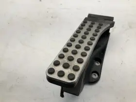 234.mb1e16 Mercedes-benz 15-21 W205 C-class Accelerator Gas Pedal Q