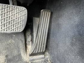 Mercedes-benz 234.mb1q15 Accelerator Fuel Gas Pedal With Sensor 2015 S550