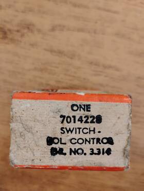 Micro 7014228 Nos Sealed 57-59 Chevy Corvette Pontiac Fuel Injection Solenoid Microswitch