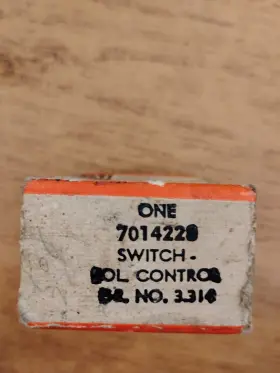 7014228 Micro Nos Sealed 57-59 Chevy Corvette Pontiac Fuel Injection Solenoid Microswitch