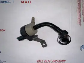 7624537 Mini 2007 - 2013 Cooper R56 Fuel Injection Tank Breather Valve Oem