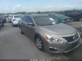 177.da1f14 Nissan Altima 2014 Fuel Filler Door 66476
