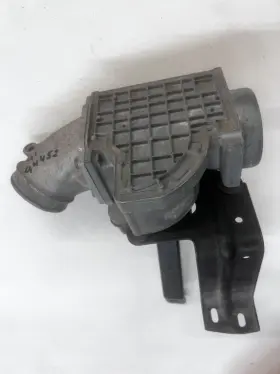 944.110.303.2r Porsche 944 Intake Air Flow Meter With Bracket